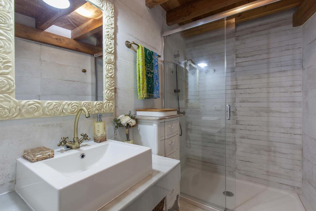 Loft / Duplex With Charming Historic Center. Wifi Daire Sevilla Dış mekan fotoğraf